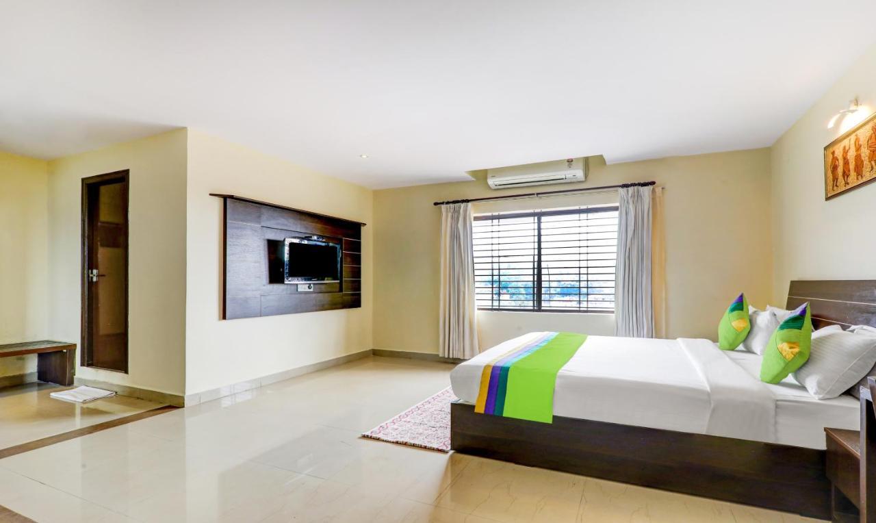 Treebo Trend Fort Mercara Nearby Madikeri Fort Ngoại thất bức ảnh